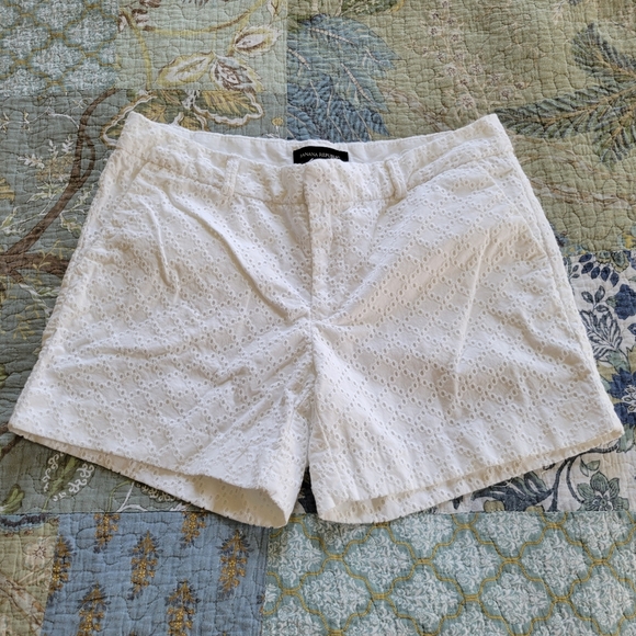 Banana Republic | Petite White Eyelet Shorts - Picture 1 of 6